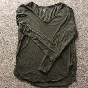 Relaxed long sleeve Old Navy tee
